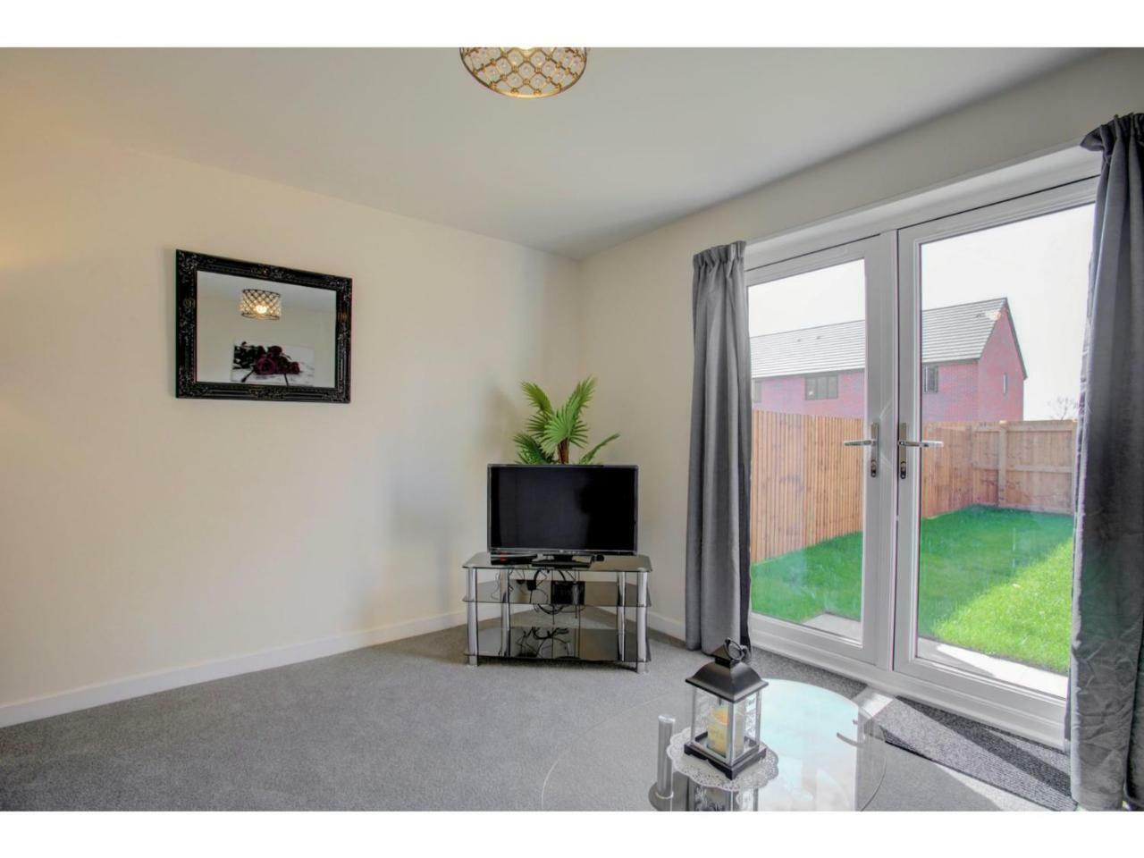 Newly Built, Splendid House For 5 In Manchester! Екстериор снимка