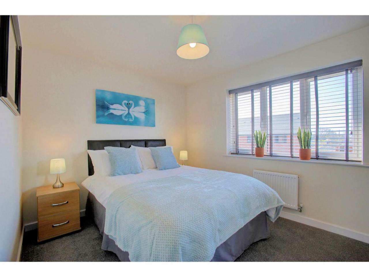 Newly Built, Splendid House For 5 In Manchester! Екстериор снимка