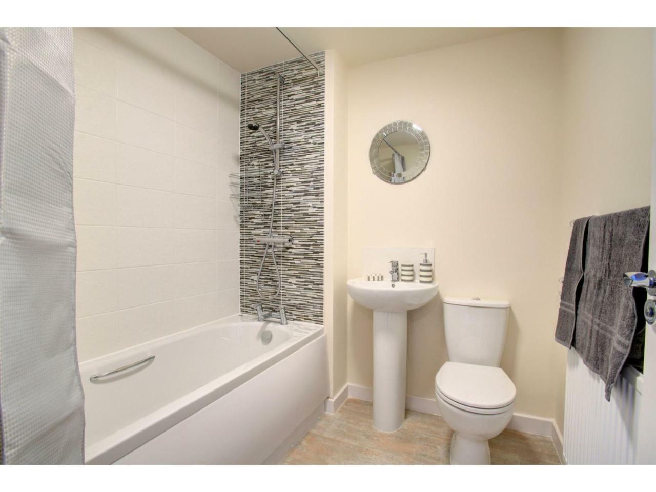 Newly Built, Splendid House For 5 In Manchester! Екстериор снимка