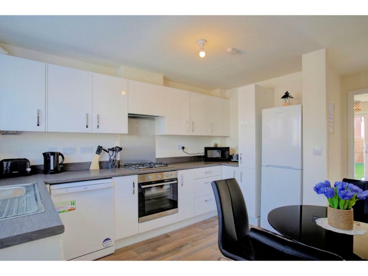 Newly Built, Splendid House For 5 In Manchester! Екстериор снимка